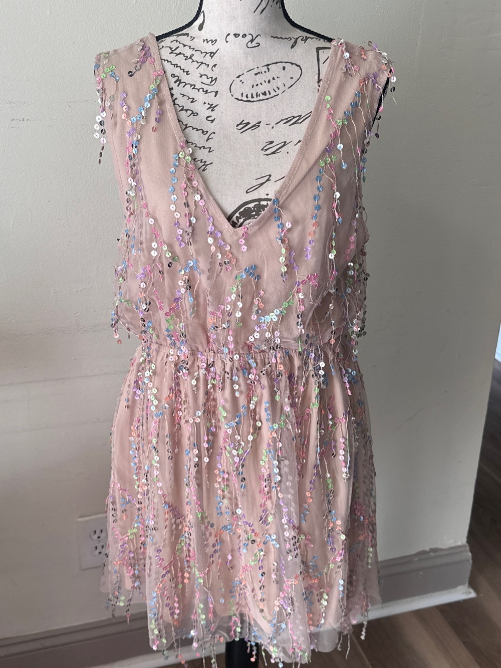 Sleeveless Pink Sequin Embellished Mini Dress